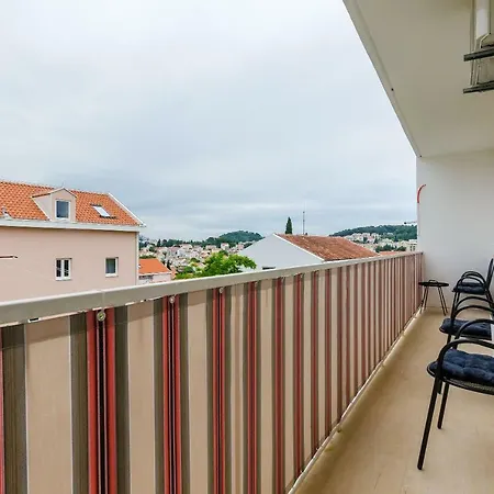 Apartment Jelena *
